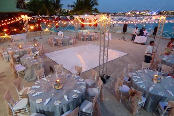 Sint Maarten Weddings