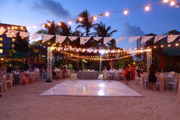 Sint Maarten Weddings