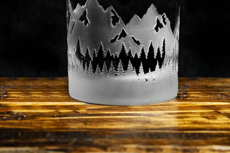 Mountain scene whiskey glass