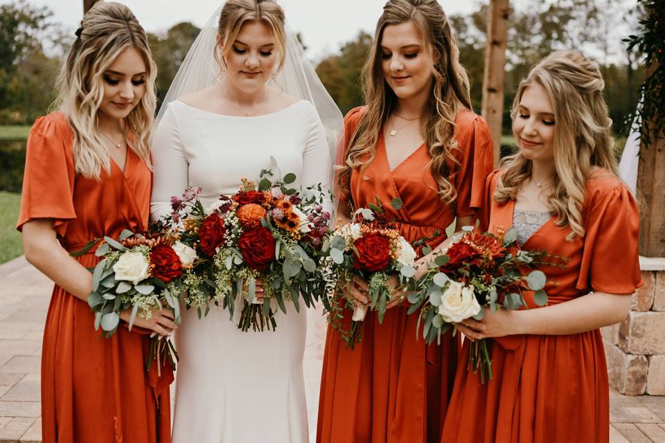 Anna and her bridesmaids