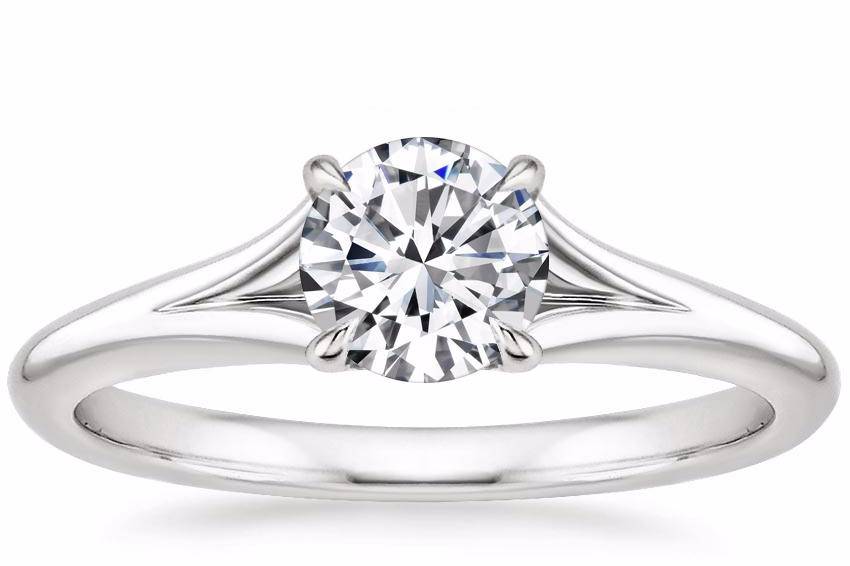 Solitaire wedding ring