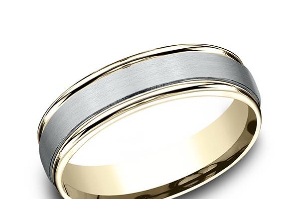 Solid gold wedding ring