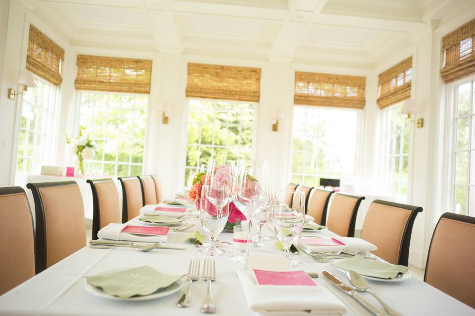 With floor-to-ceiling windows, the natural light in the Conservatory offers a beautiful backdrop for your next event.