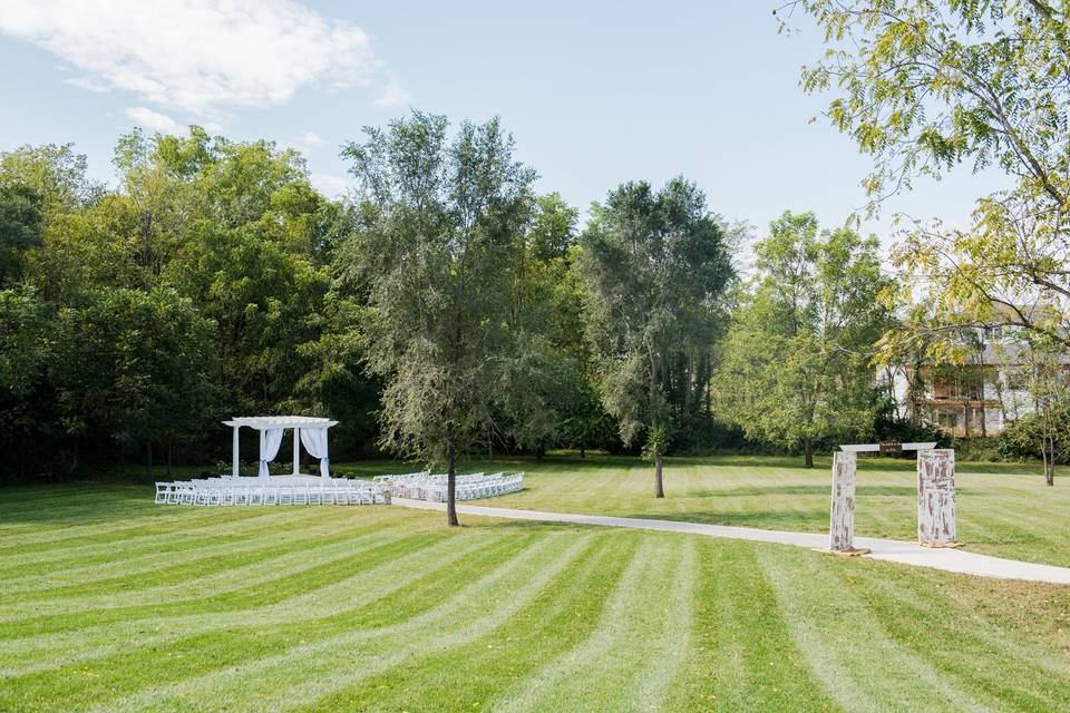 West lawn/outdoor ceremony