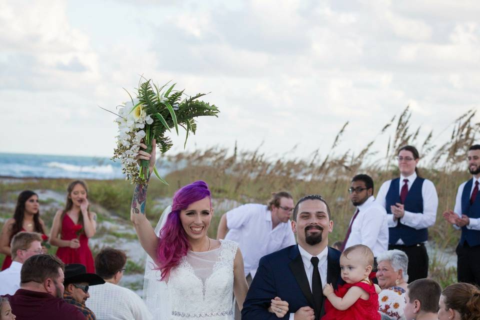Outdoor wedding ceremony - AMW Photography