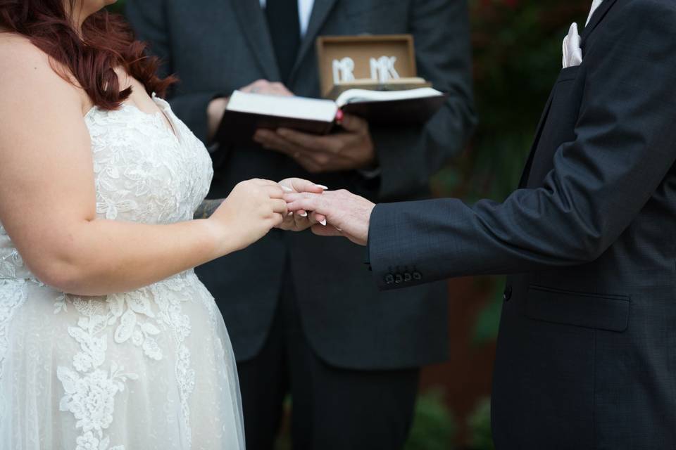 The wedding ceremony - AMW Photography