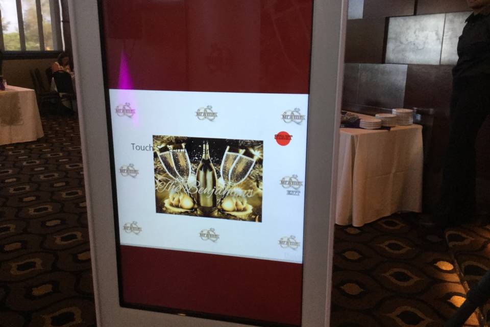 Personalized photo booth screen