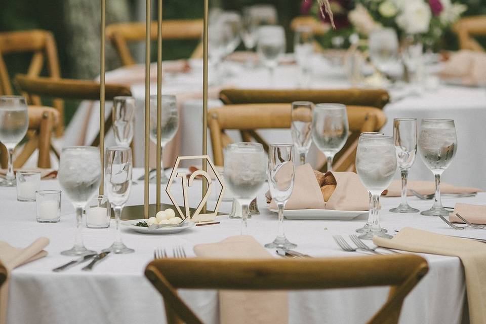 White rustic tall centerpieces