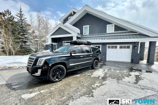Luxury SUV for weddings