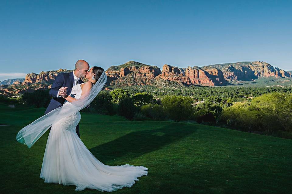 Golf course kiss