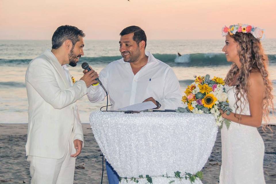 Wedding Officiants Costa Rica