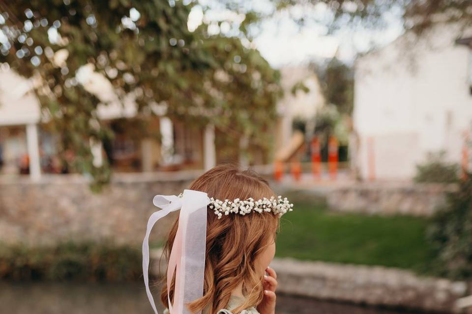 Flower Girl Photo Op