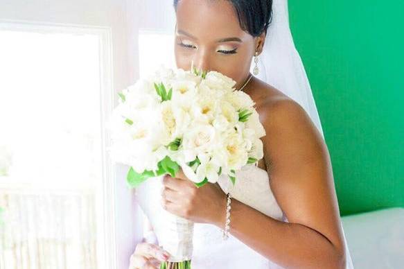 Bride holding her bouquet