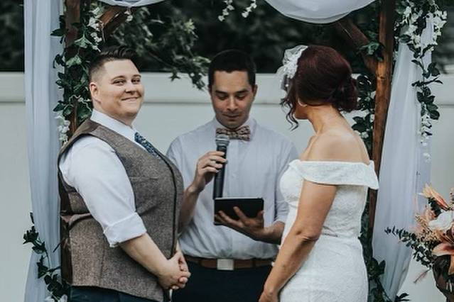 Intimate backyard wedding