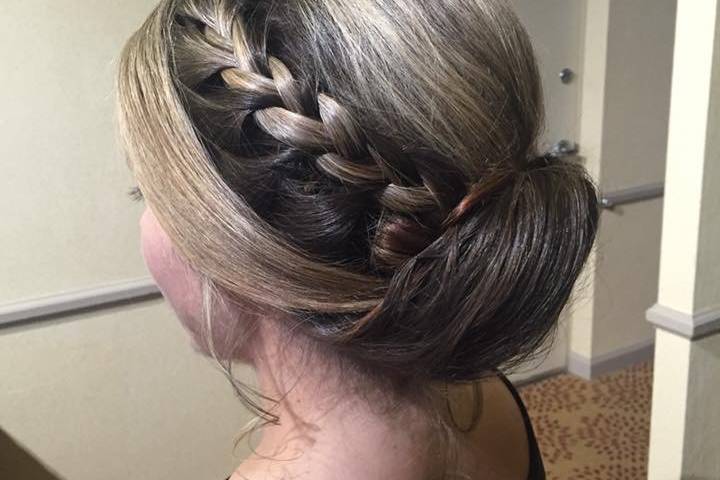 Simply Stunning Hair Salon