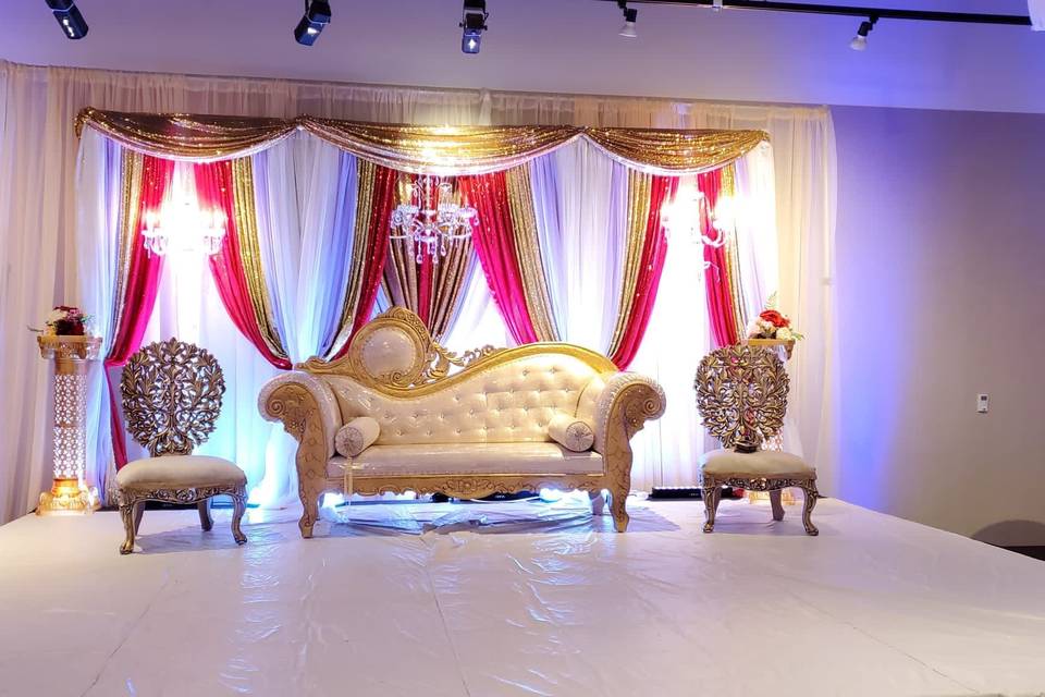 Traditional Reception decor