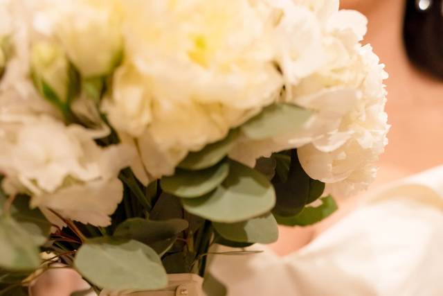 White Peonies Bouquet