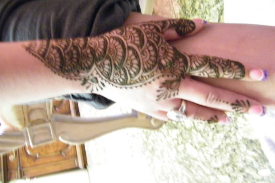 HENNA BY ALPA