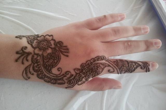 HENNA BY ALPA