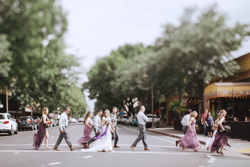Bridal party out for a stroll // teri b photography