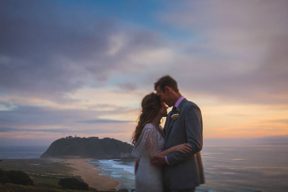 Bride + groom on the california coast // teri b photography