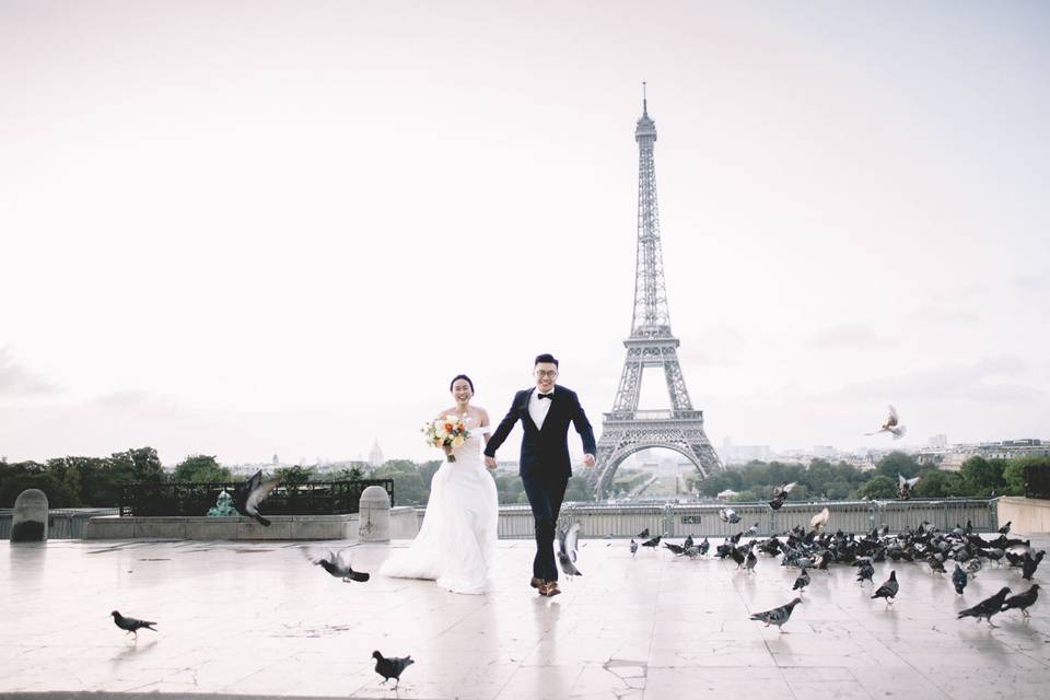 Bride + groom at Trocadero // teri b photography