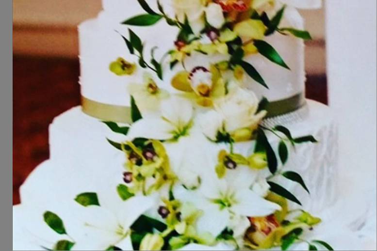 Wedding cake with flower designs