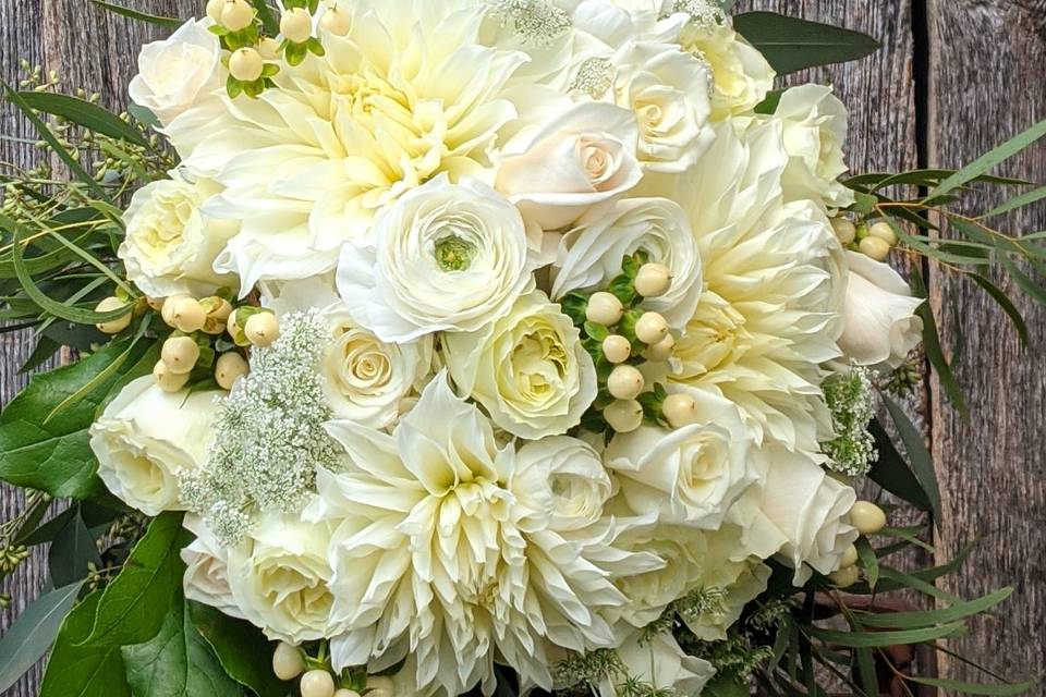 Bridal Bouquet Winter Whites