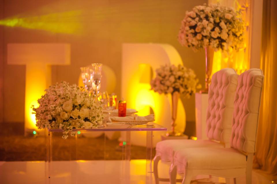 Luxury wedding table