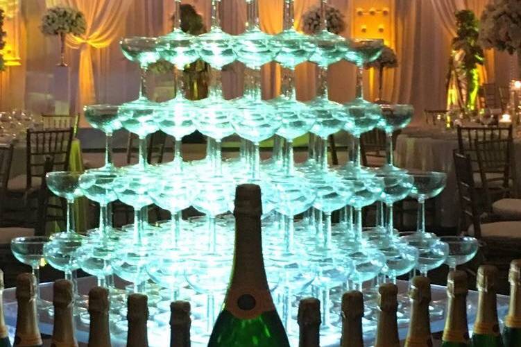 Toast tower in moet & chandon
