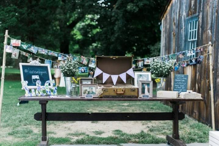 Outdoor welcome table