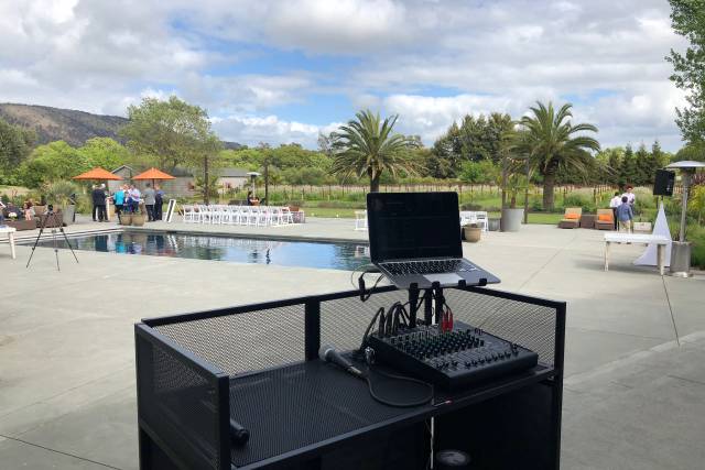 Our setup can be compact