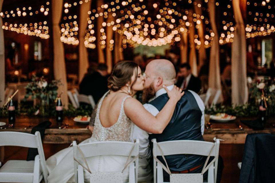 Sweetheart Table Barn