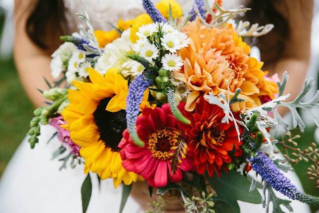 The 10 Best Wedding Florists in South Haven, MI - WeddingWire