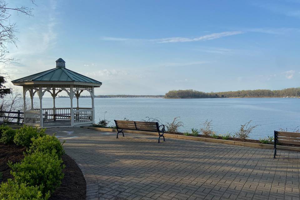 South River Overlook