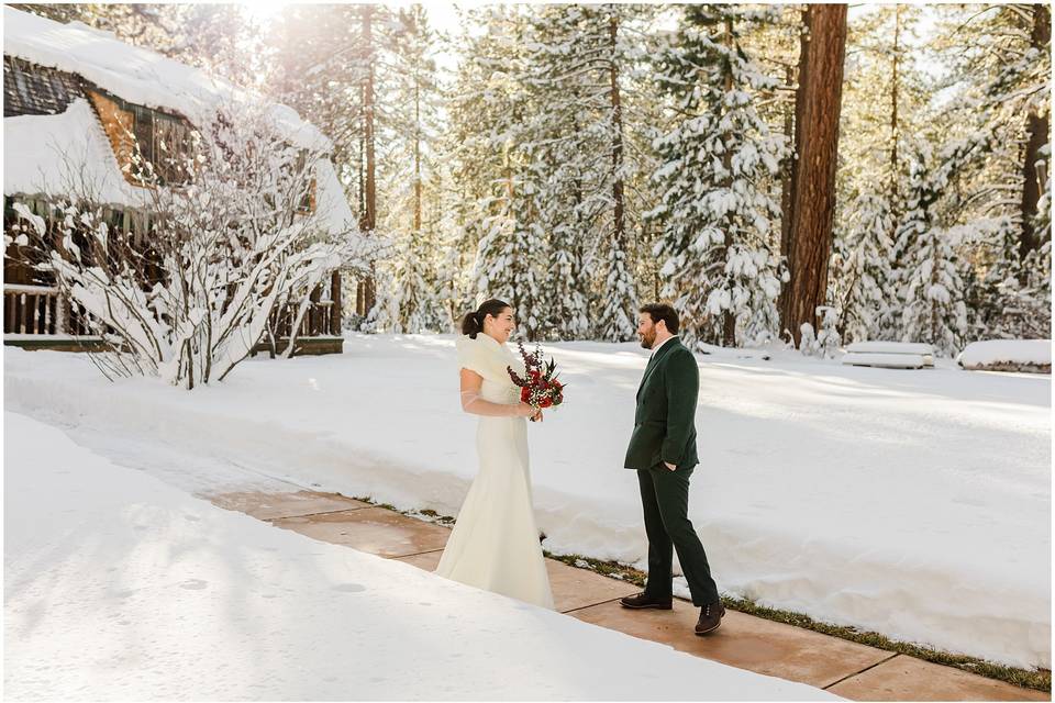 Snowy wedding in Tahoe