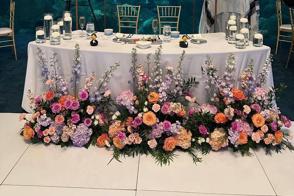 Aquarium Sweetheart Table