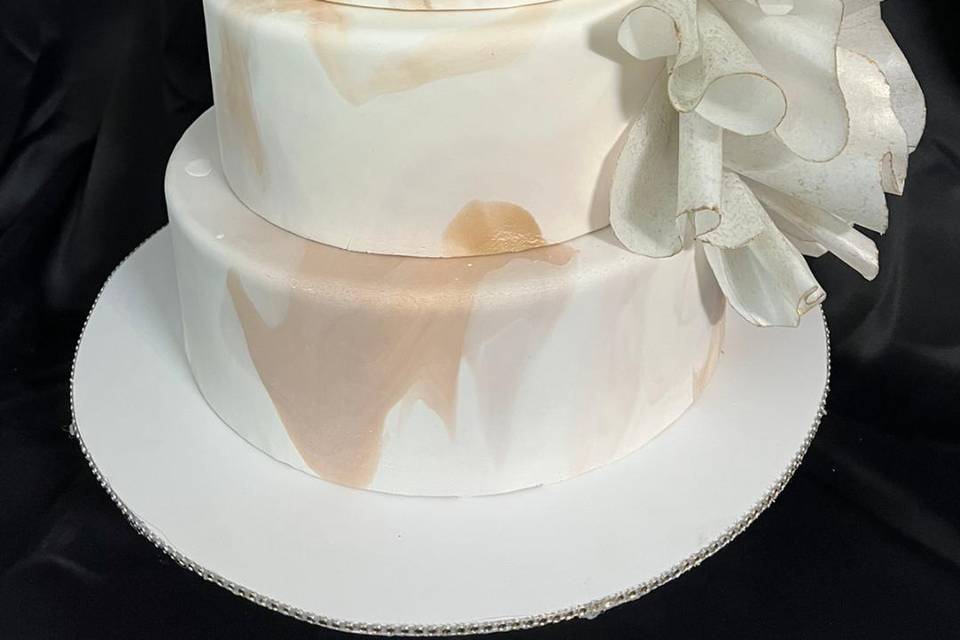 Ruffles beige wedding cake