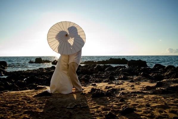 Waialea Beach (Beach 69) Wedding © Karen Loudon Photography