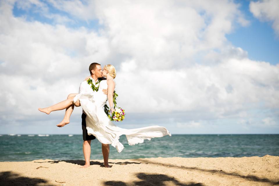 Wedding at Waialae Beach Park