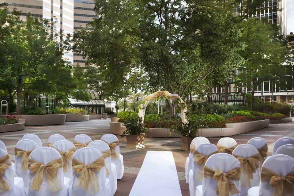 Outdoor Plaza Wedding