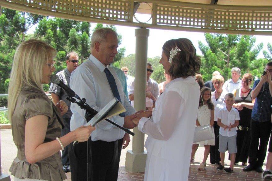 Orna Binder Wedding Celebrant