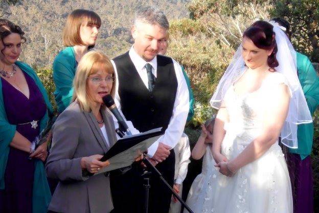 Orna Binder Wedding Celebrant