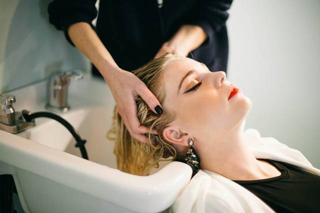 h2blow the.blow.dry.bar