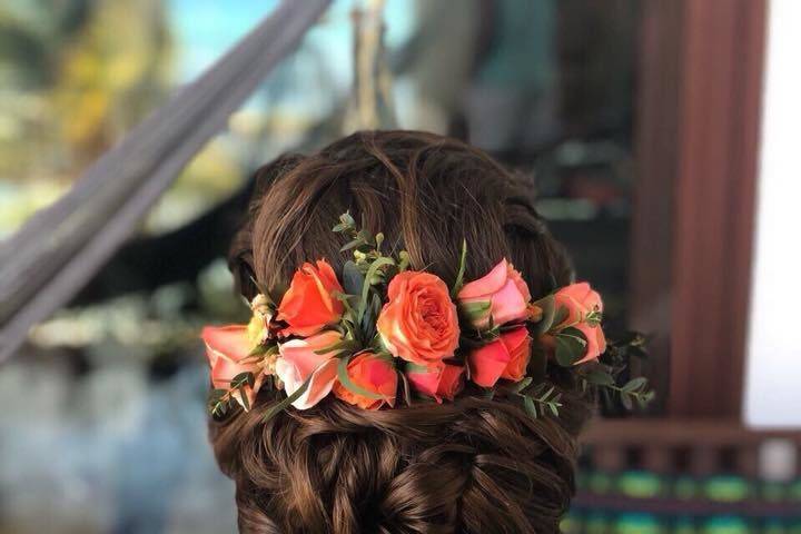 Bridal flower hair