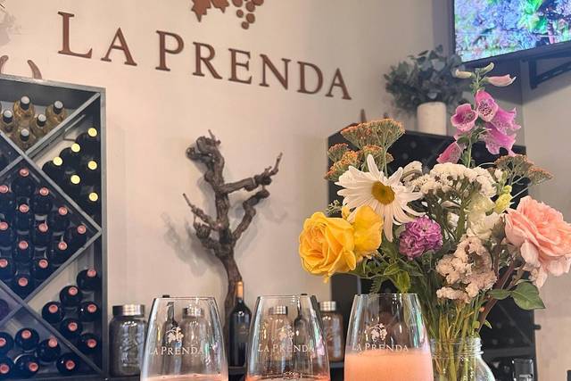 The Wine Label Lab by La Prenda Wines