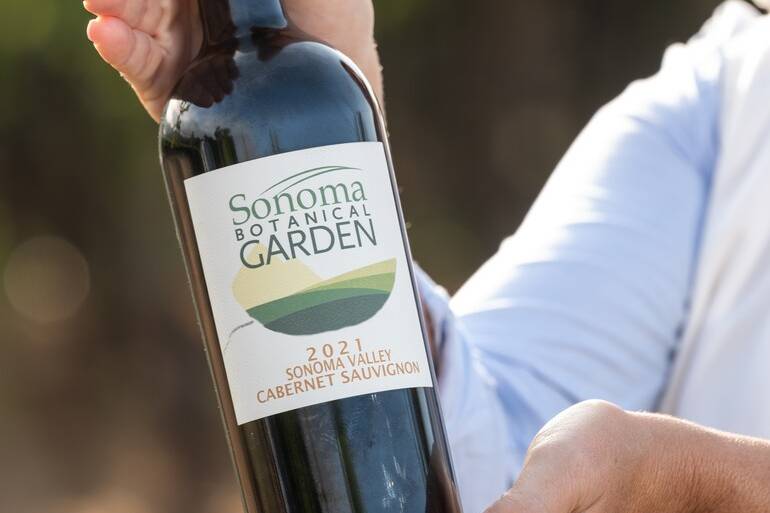 The Wine Label Lab by La Prenda Wines