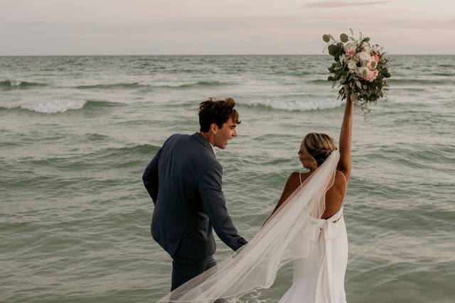 Beach elopement