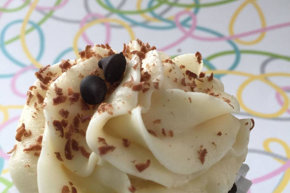 Chocolate mocha, coffee buttercream, topped grated chocolate