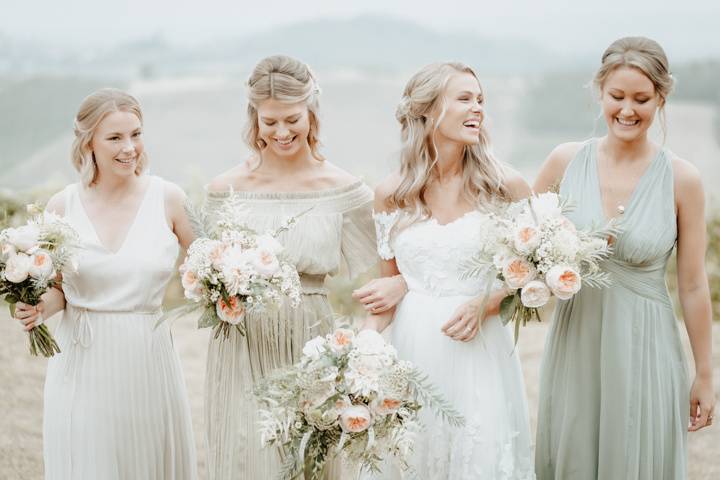 Bride & Bridesmaids